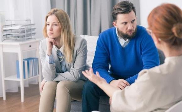 giới trẻ, hôn nhân, hôn nhân duy trì bằng vật chất, kết hôn, đứng tên căn nhà