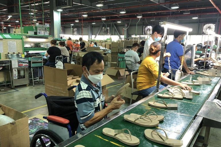 Lao động khuyết tật được trả lương như người bình thường