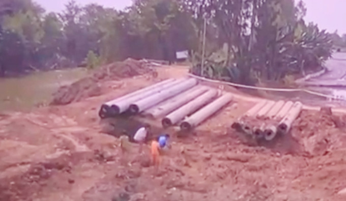 Hiện trường 48 giờ giải cứu bé trai 10 tuổi rơi xuống ống trụ bê tông sâu 35m